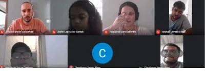Alunos da turma em atividade de campo